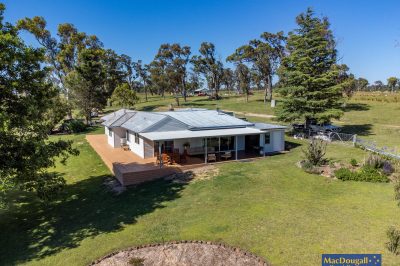 21 Blue Hole Road
