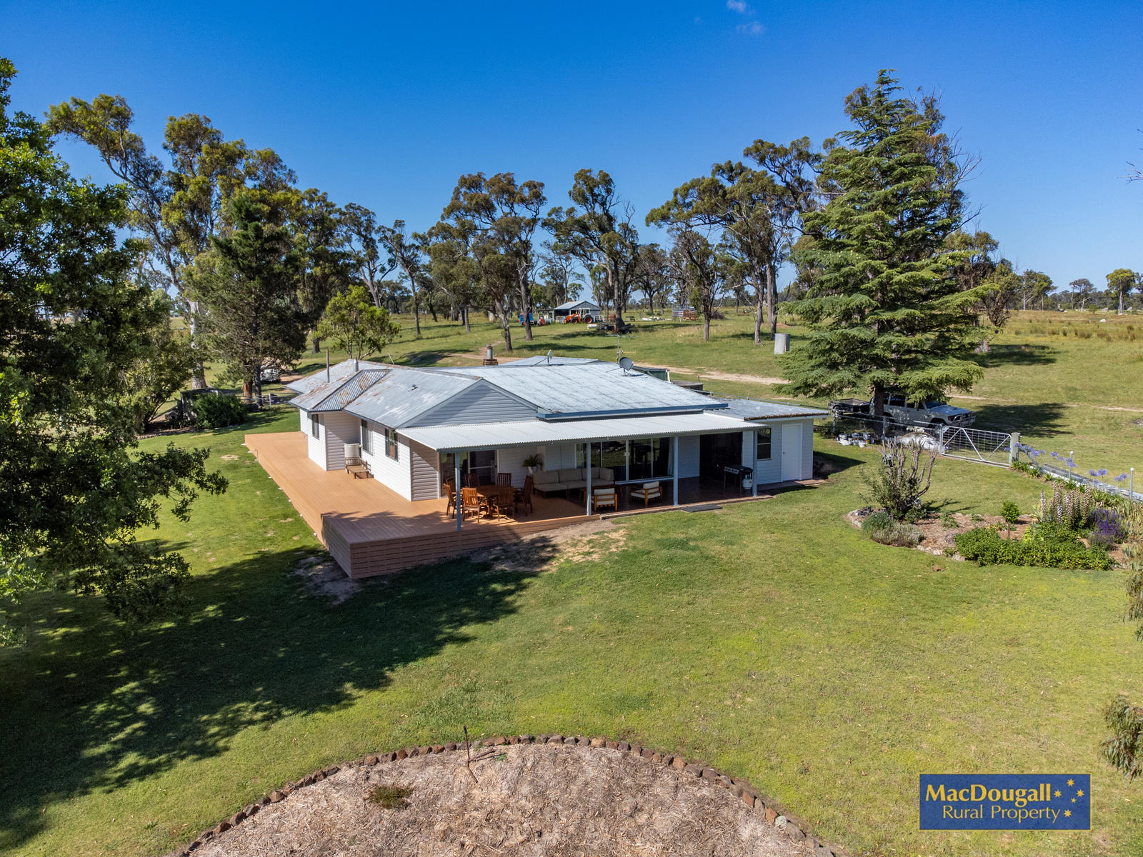 21 Blue Hole Road