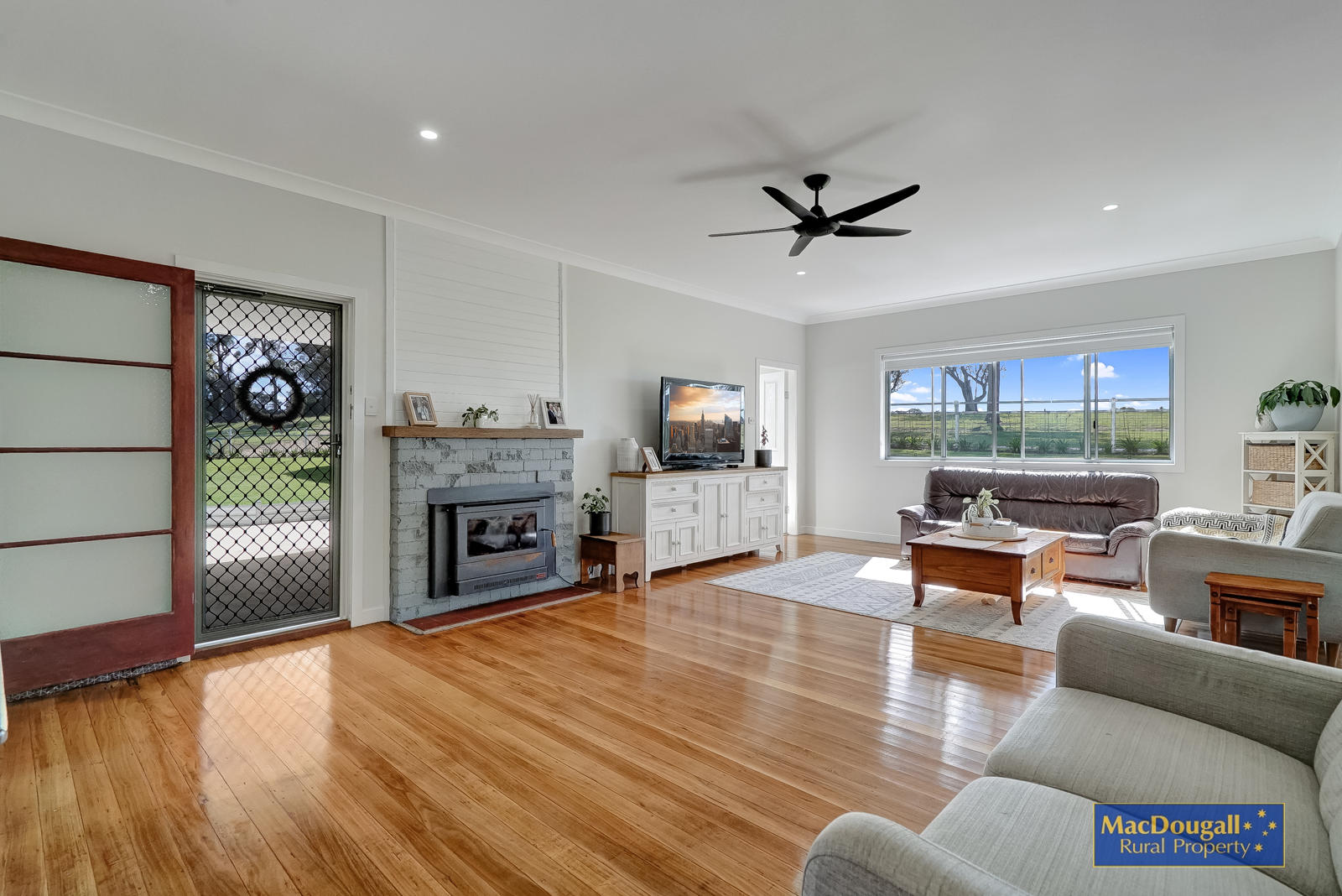 21 Blue Hole Road