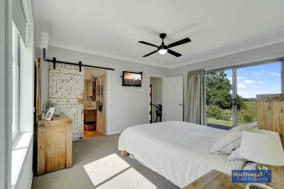 21 Blue Hole Road