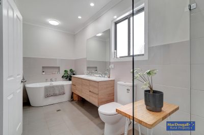 21 Blue Hole Road